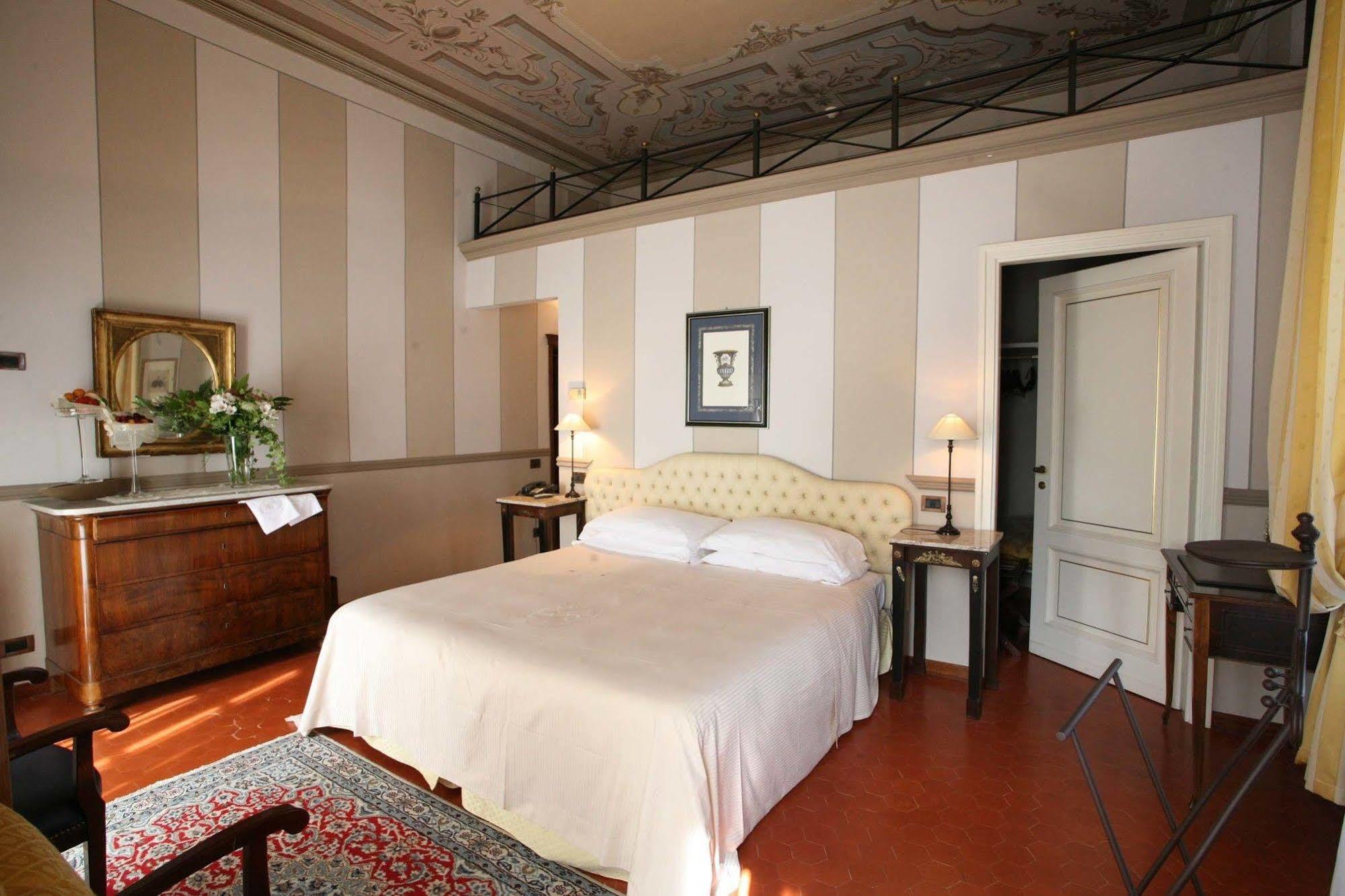Hotel Beccaris Monforte dʼAlba